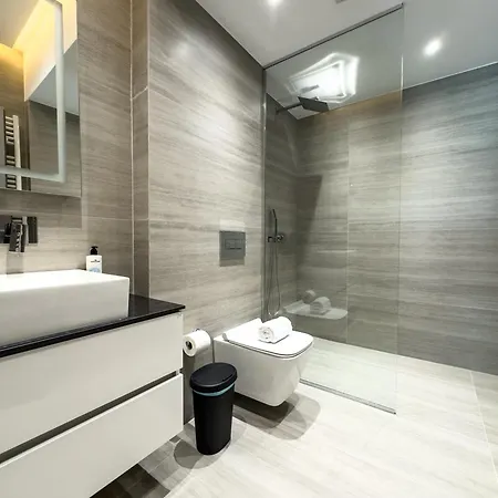 8 By Proliving Hospitality Szaloniki