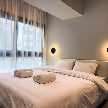 8 By Proliving Hospitality Διαμέρισμα